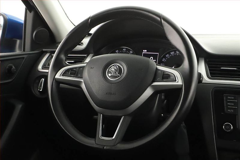 Škoda Rapid (2016) Spaceback 1.2 TSI - fotka 8 z 13