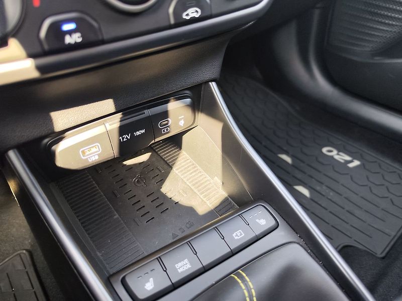 Hyundai i20 1.0 T-GDi/74kW Smart - fotka 21 z 30