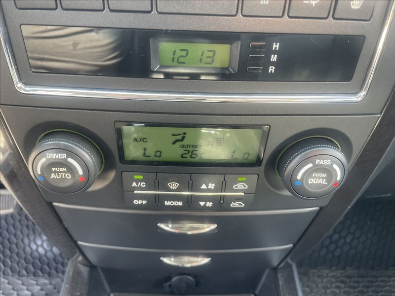 Kia Sorento 2,5 CRDi 125kw Automat Tažné - fotka 21 z 35