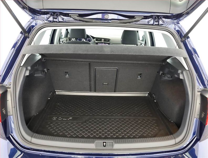 Volkswagen Golf (2021) 32 kWh - 37 Ah, SoH 94% - fotka 20 z 22