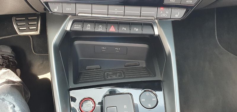 Audi S3 (2022) 2.0Tfsi 228kw Quattro,ČR,Dph - fotka 20 z 25