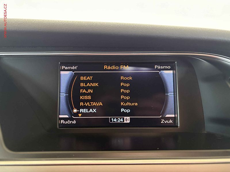 Audi A4 (2014) 2.0 TDi, AC, bixen - fotka 13 z 16