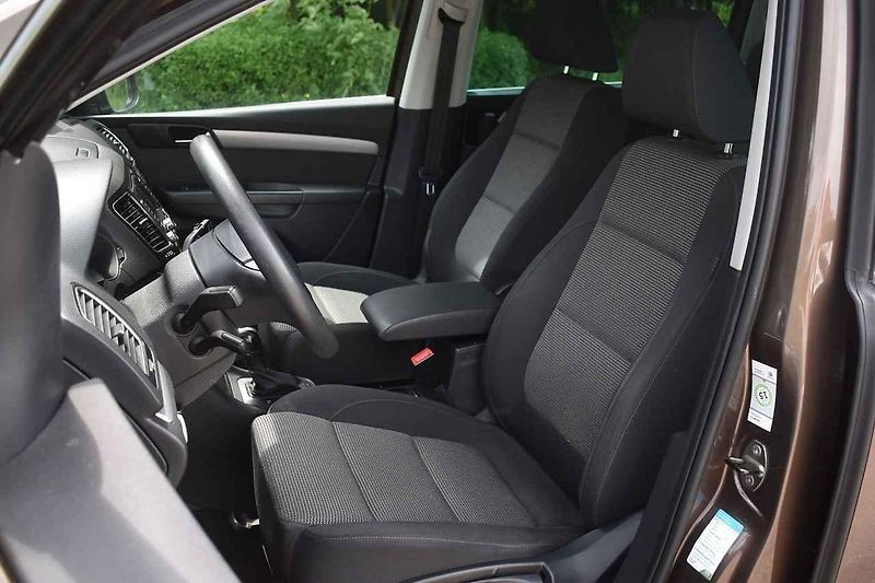 Tento Volkswagen Sharan je deset let starý. Nevypadá na to