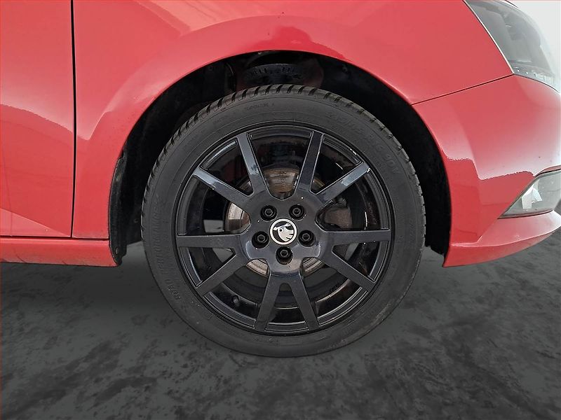 Škoda Fabia (2016) 1.4 TDI, Xenony - fotka 13 z 14