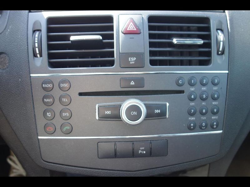 Mercedes-Benz Třídy C 200 CDi 100 kW STK07/2028 - fotka 31 z 34