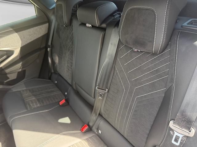 Peugeot 3008 (2026) GT Hybrid 145 e-DCS6 - fotka 13 z 13
