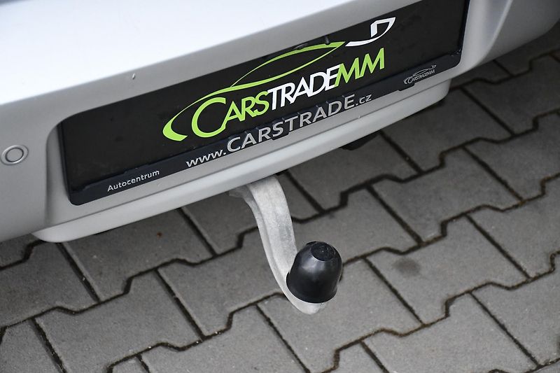 Land Rover Defender 110S D240 AWD MERIDIAN ČR - fotka 40 z 45