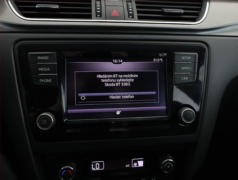 Škoda Rapid (2018) Style 1.0 TSI, ČR,1.maj - fotka 13 z 18