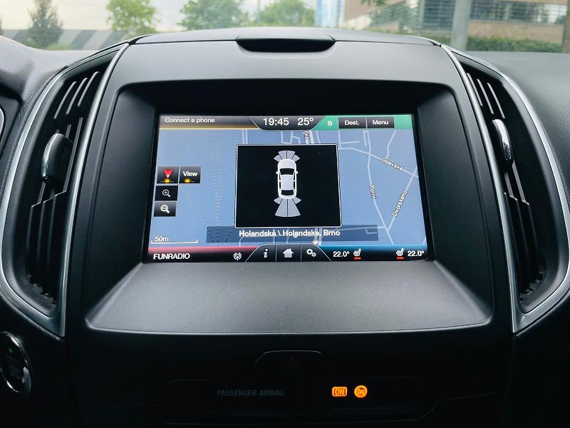 Ford Galaxy 2.0TDCi MANUÁL 7MÍST TAŽNÉ - fotka 38 z 53