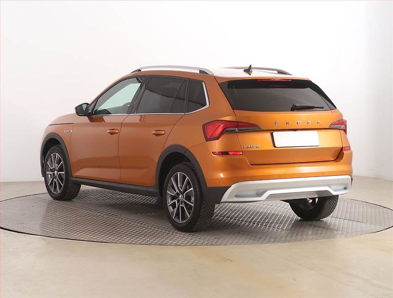 Škoda Kamiq (2022) Scoutline 1.0 TSI - fotka 4 z 19