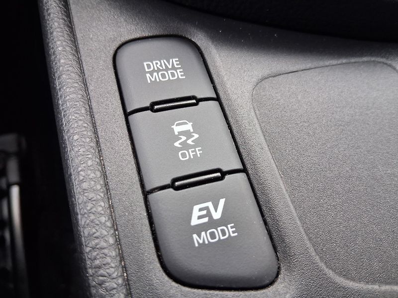 Toyota Yaris Cross STYLE 1.5 Hyb. 85 kW - fotka 19 z 25
