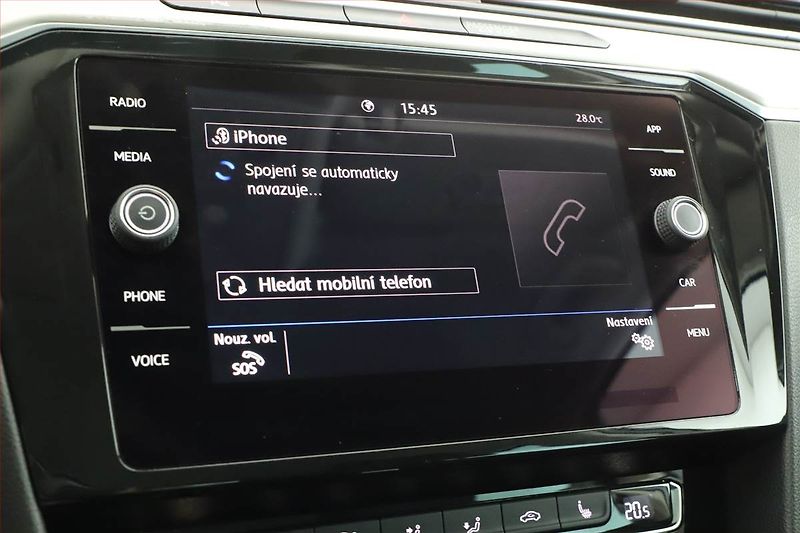 Volkswagen Passat (2019) 2.0 TDI, Automat, Kůže - fotka 13 z 21