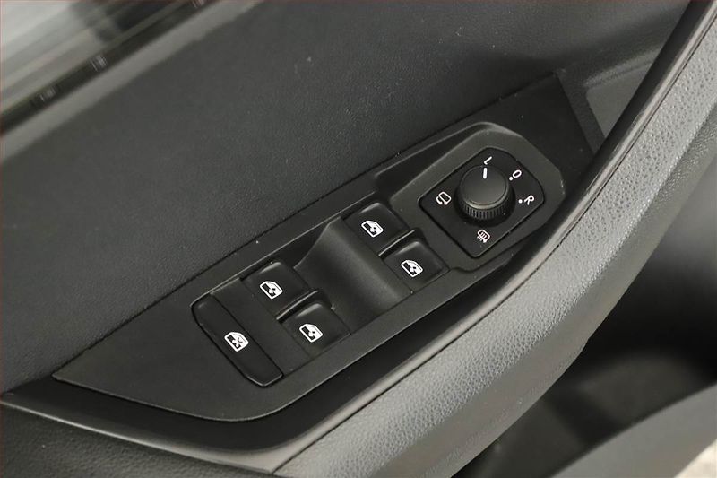 Škoda Karoq (2020) 2.0 TDI - fotka 13 z 16