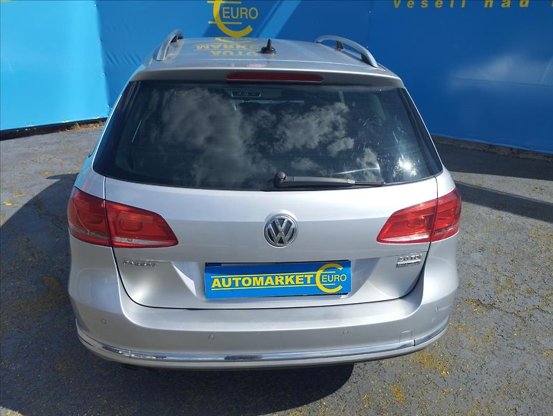 Volkswagen Passat 2,0 TDi 103KW DSG - fotka 5 z 17