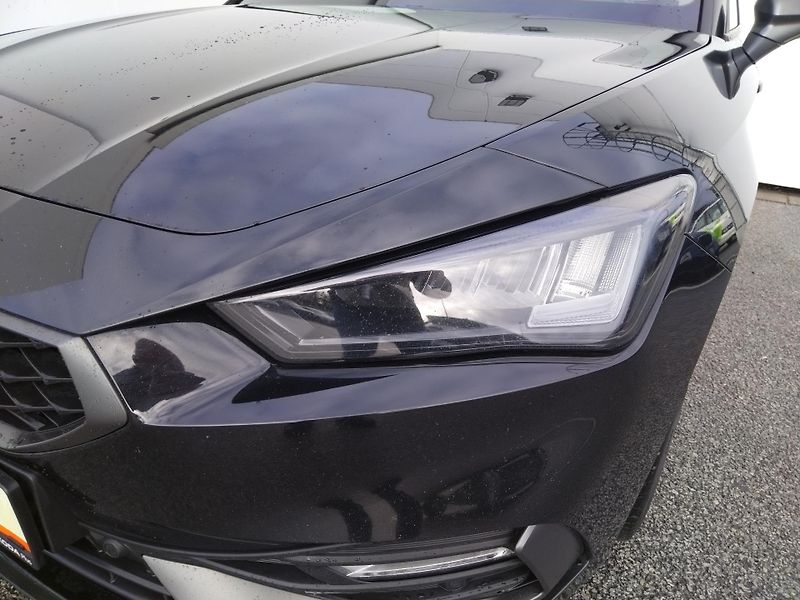 Seat Leon 2.0 TDi DSG 7st. FR-Line - fotka 27 z 29
