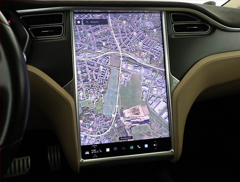 Tesla Model X (2017) P100D, SoH 92% - fotka 9 z 25