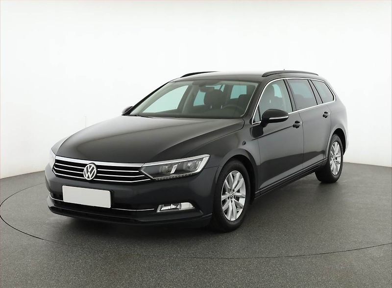 Volkswagen Passat (2017) Comfortline 2.0 TDI - fotka 2 z 19