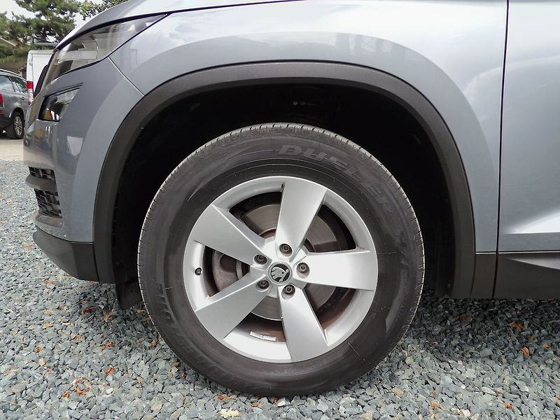 Škoda Kodiaq 1.4TSI 110kW 4x4 Tažné 360° - fotka 31 z 34