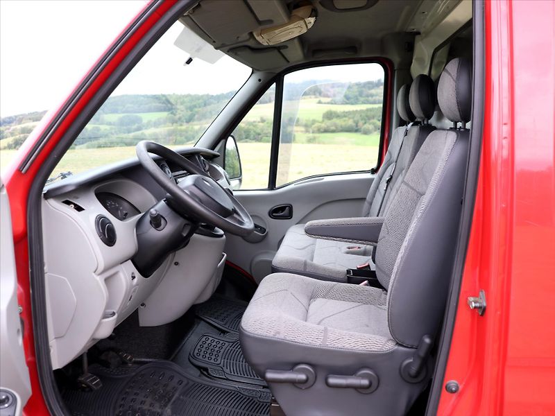 Renault Master 2.5 dCi 74kW L2H2P2 CZ DPH - fotka 10 z 26