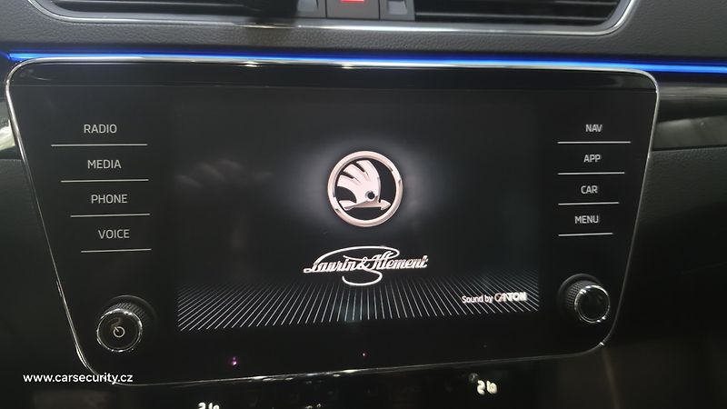 Škoda Superb (2019) Canton,Virtual,Webasto,Masáž - fotka 29 z 36