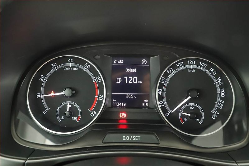 Škoda Fabia (2021) Style 1.0 TSI, ČR,1.maj - fotka 9 z 14