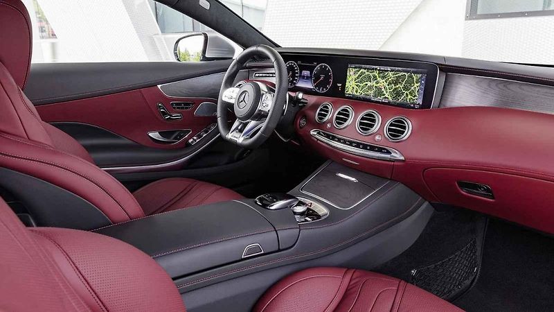 Mercedes-Benz třídy S Kabriolet.