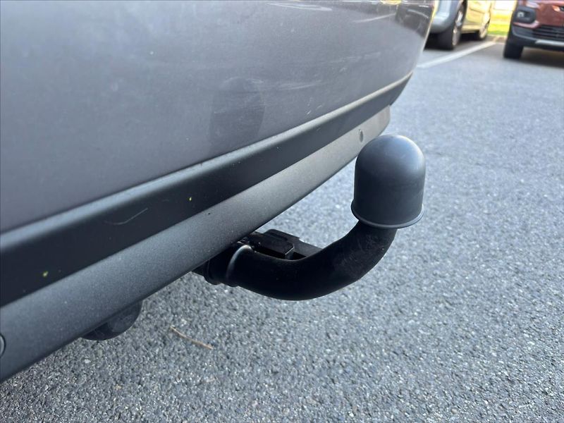 Renault Fluence 1,6 16V - fotka 13 z 21