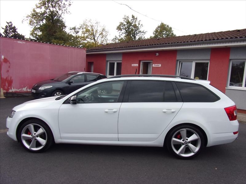 Škoda Octavia 2,0 TDI Style 110kW  Combi - fotka 6 z 26