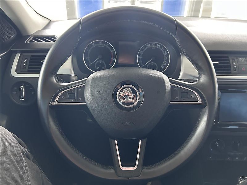 Škoda Rapid 1,0   TSI 81kW,ŘEMEN,AMBITION - fotka 11 z 22