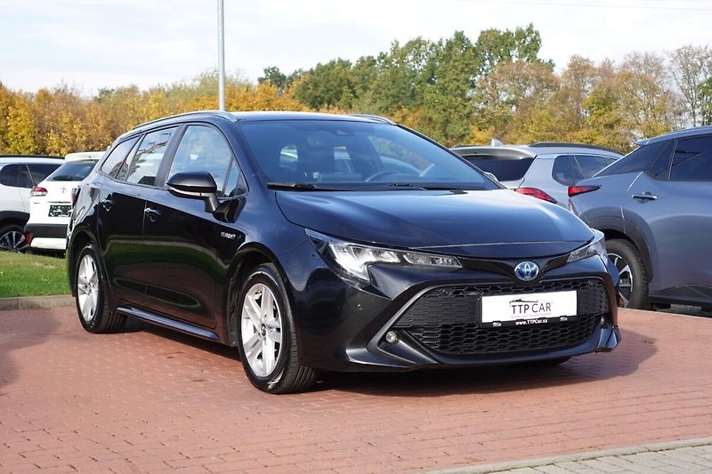 Toyota Corolla 2,0 HEV Comfort Tech TS - fotka 3 z 30