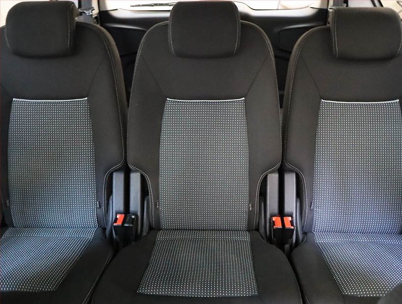 Ford Galaxy (2013) 2.0 TDCi, 7 míst, Navi - fotka 10 z 20
