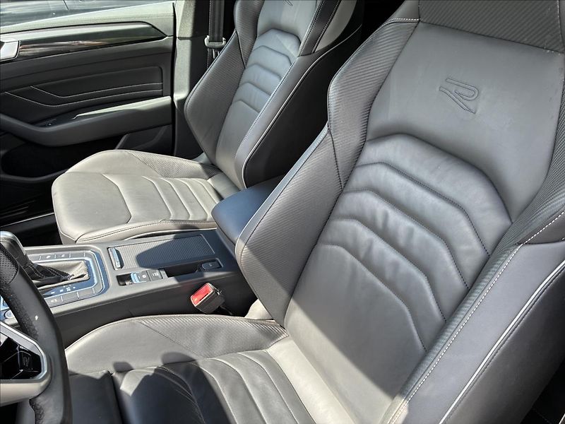 Volkswagen Arteon Shooting Brake 2,0 TSI 206 KW - fotka 11 z 31