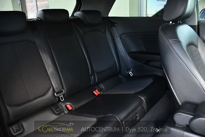 Audi A3 1.6TDi 2xKOLA  - fotka 21 z 40