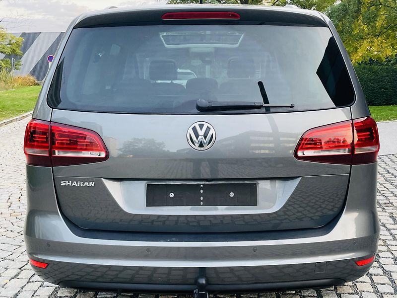 Volkswagen Sharan 2.0TDI MAN 7MÍST TAŽNÉ KAMERA - fotka 15 z 46