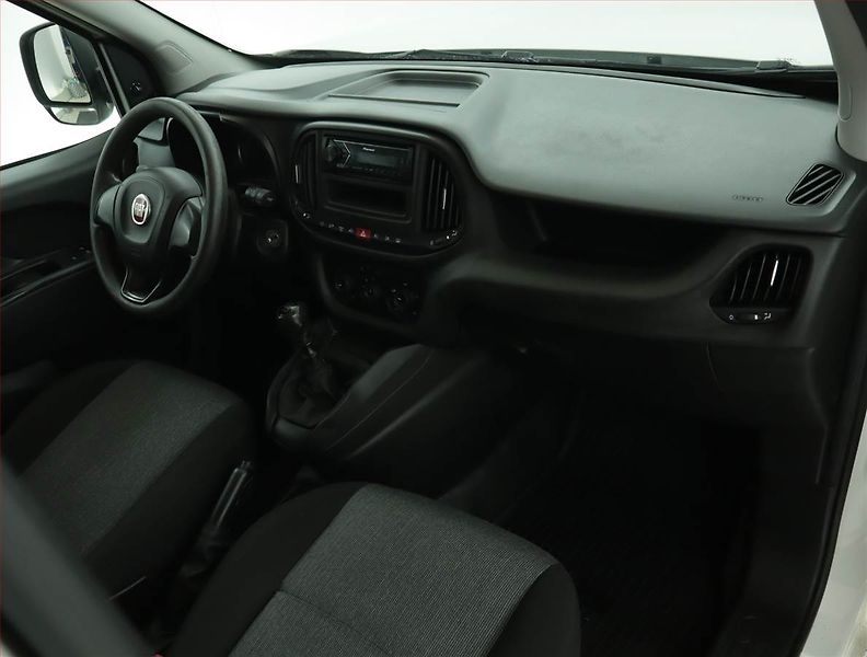Fiat Dobló (2018) Maxi 1.6 MultiJet, ČR, 1Maj - fotka 7 z 15