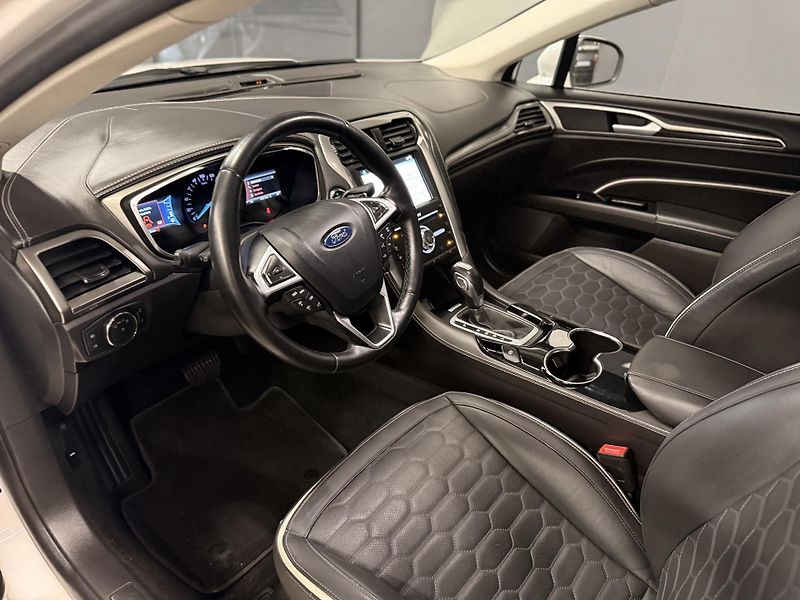 Ford Mondeo (2020) 2.0hev,VIGNALE,MASÁŽ  - fotka 5 z 43