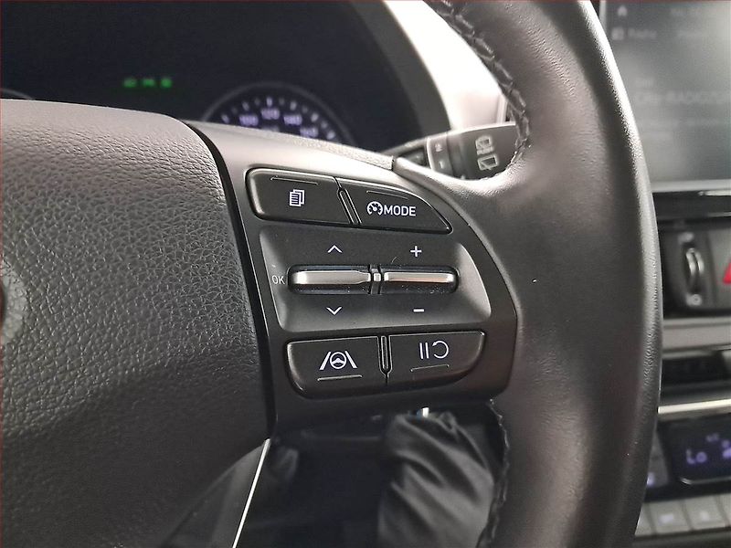 Hyundai i30 (2023) Smart 1.0 T-GDI - fotka 18 z 19