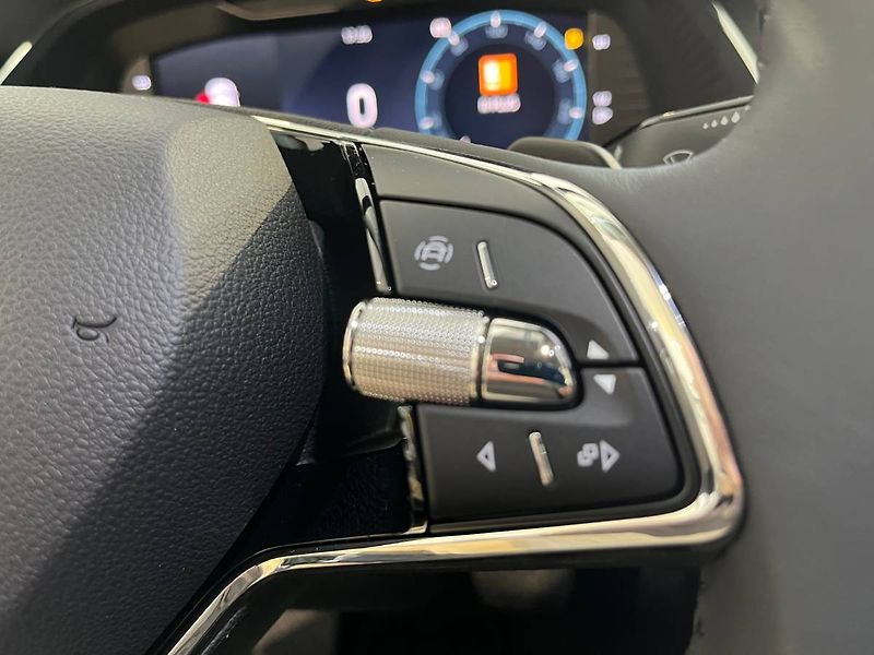 Škoda Octavia Combi Style 2,0TDI 110kW DSG/P - fotka 20 z 28