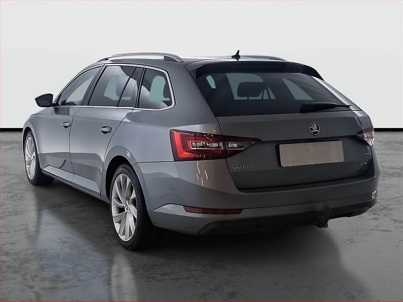 Škoda Superb (2018) Style Plus 2.0 TDI, 4X4 - fotka 4 z 16