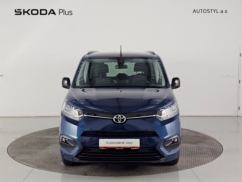 Toyota ProAce City Verso (2024) 1.2T 110k FAMILY SHORT 7S TAŽN - fotka 4 z 30