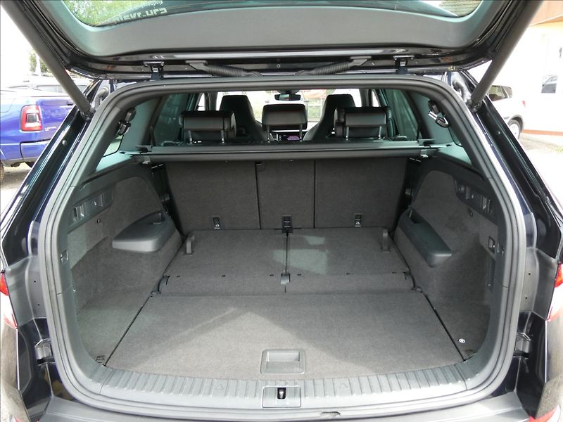 Škoda Kodiaq 2,0 TDi176kW RS 4x4 DSG 7.míst - fotka 18 z 50