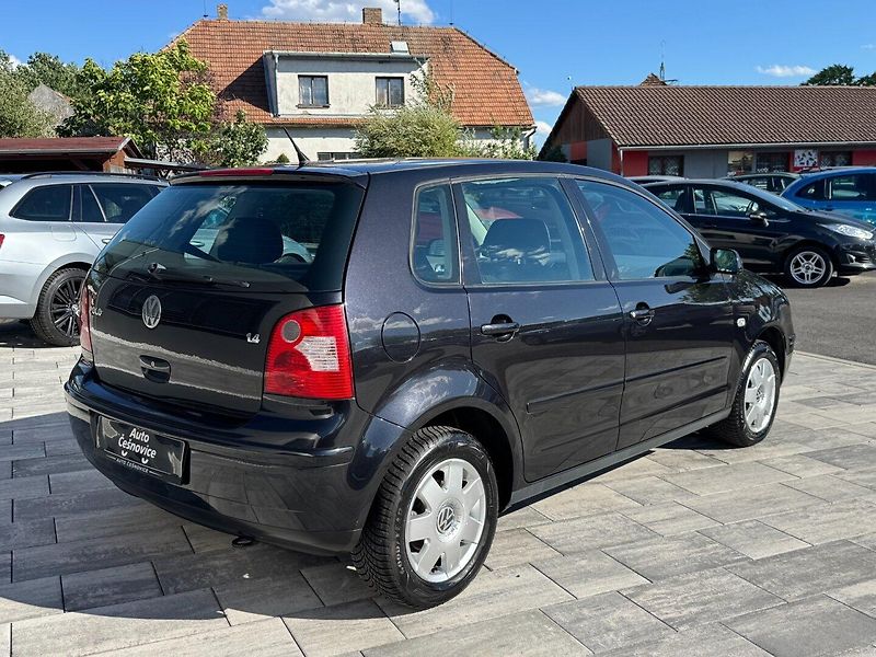 Volkswagen Polo (2003) Highline 1.4i 55kW - fotka 5 z 32