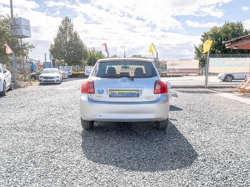 Toyota Auris (2007) ČR 1.4D 66KW – 2x KOLA - fotka 6 z 41