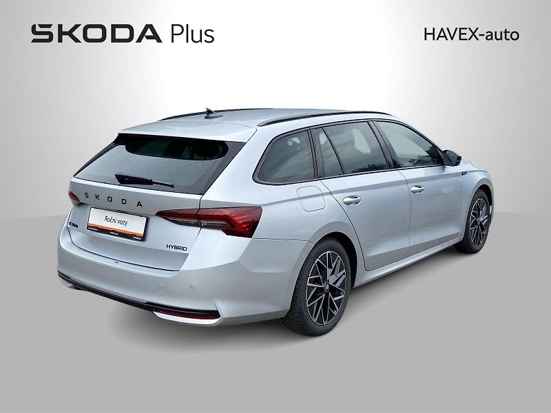 Škoda Octavia (2025) Combi 1.5 TSI DSG Sportline - fotka 2 z 34
