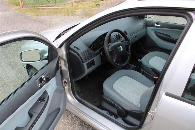 Škoda Fabia 1,4 i 16V  STK 9/2028, KLIMA - fotka 9 z 20