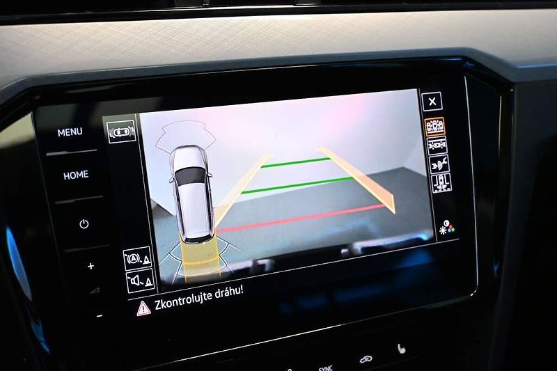 Volkswagen Passat (2023) 2.0 LED DSG ACC VIRTUAL Kamera - fotka 19 z 34