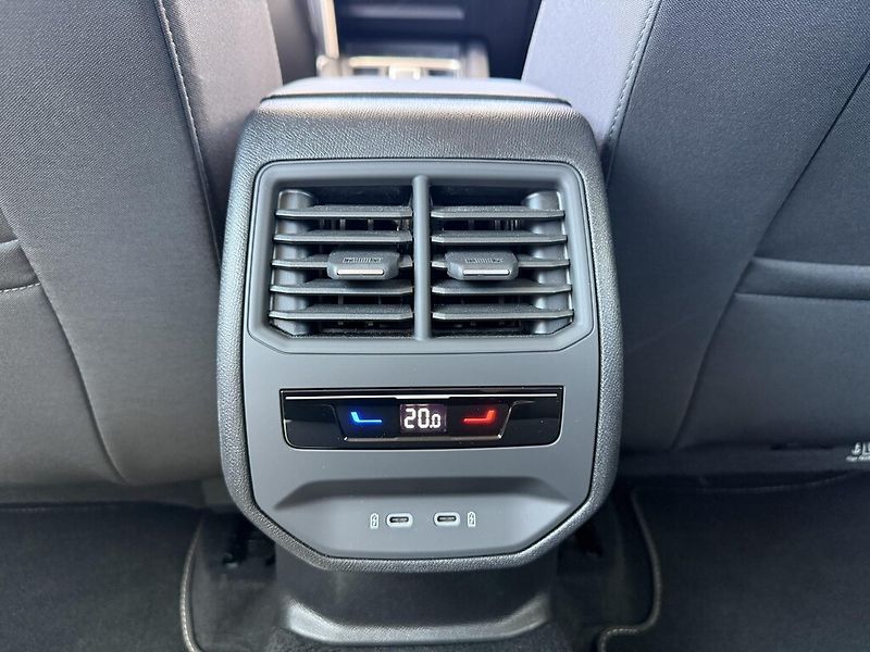 Seat Leon DSG 1,5 TSi 85 kW Style - fotka 21 z 22