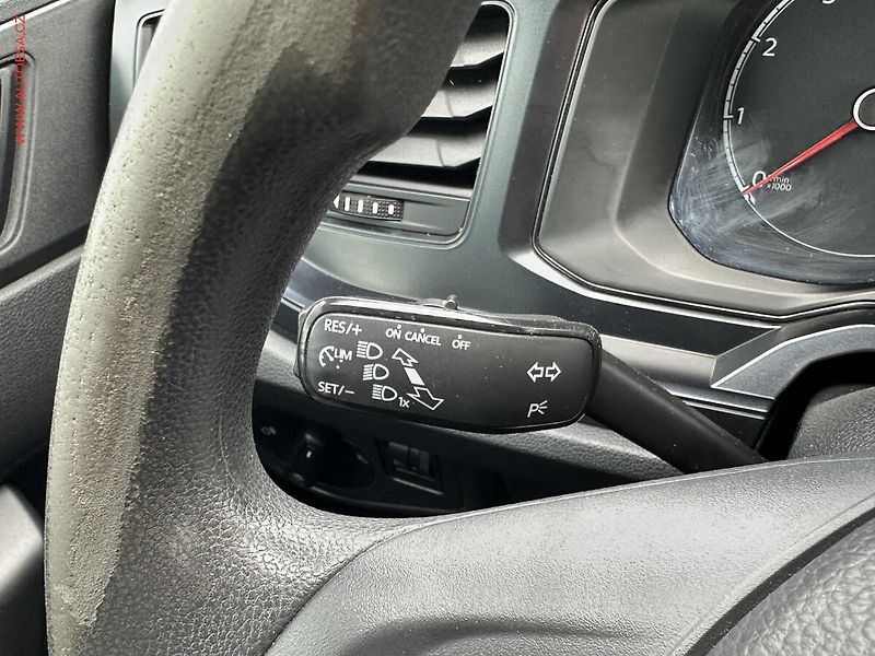 Volkswagen Polo (2018) 1.0i - fotka 11 z 17