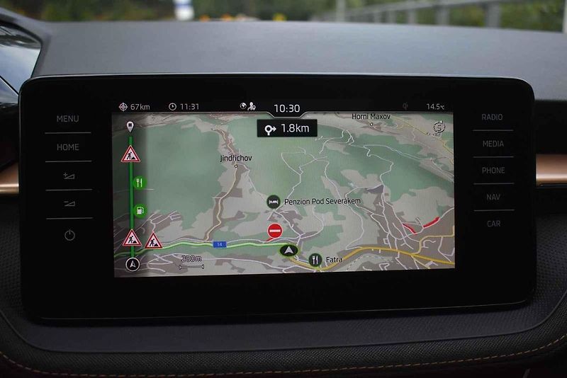 Nová Fabia v Jizerských horách s výhledem na Ještěd