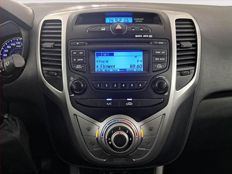 Hyundai ix20 (2014) 1.4 CVVT, LPG, Serv.kniha - fotka 12 z 16